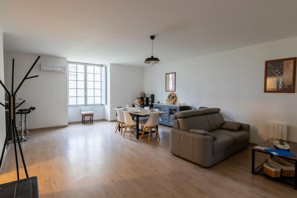 Superbe Appartement Saumur Extérieur photo